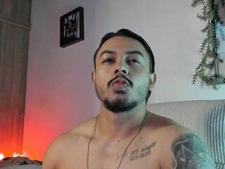 Justin Whitte webcam model stream image