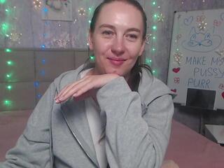 Kaley Reed webcam flirt4free model stream image