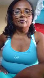 momsexy_xxx webcam model stream image