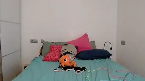 Karmiuss webcam model stream image