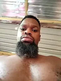 Chocolate_factory_man webcam model stream image