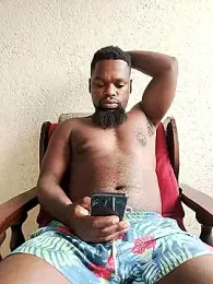 Chocolate_factory_man webcam stripchat model stream image