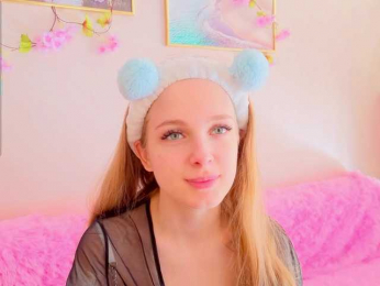 CrimsonAura webcam model stream image