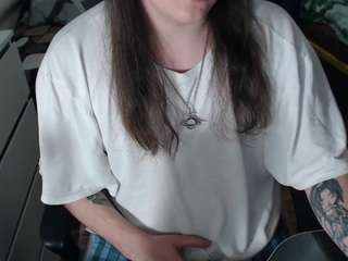 evamiron webcam model stream image