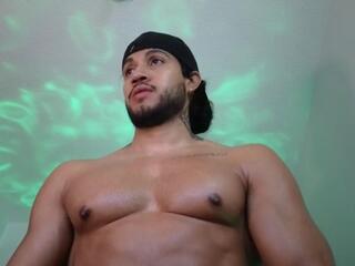 Osher Cox webcam model stream image