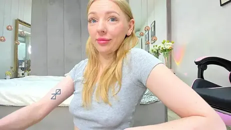 SundyRose webcam stripchat model stream image