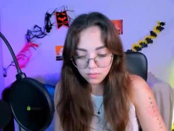 rebecca_smile_ webcam model stream image