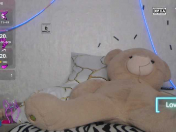Luna-nicol webcam model stream image