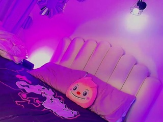 thequeenshot webcam model stream image