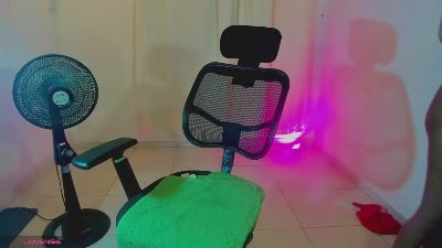 ZayaSmith webcam model stream image