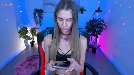 GrayceWild webcam model stream image