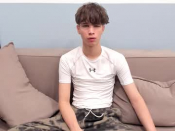 your_shy_guy webcam model stream image