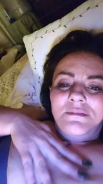Annalyluky webcam model stream image