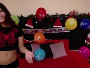 soft_attraction webcam model stream image