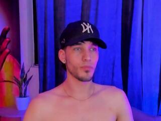 Noah Brigth webcam model stream image