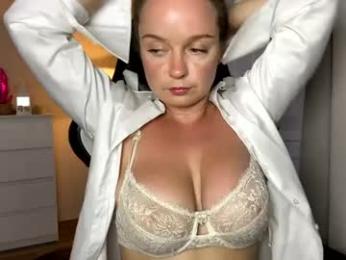 sexmoon11 webcam model stream image