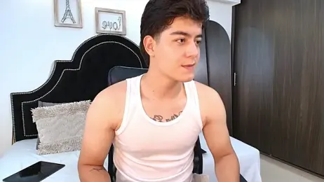 MaxxiCruz webcam model stream image