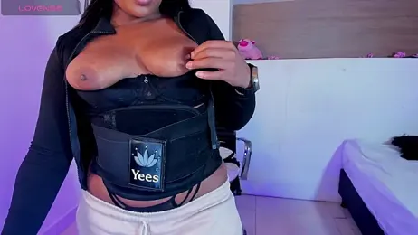 IvyBliss8 webcam model stream image