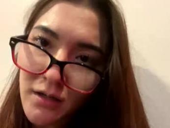 lovelyqueenaria webcam model stream image