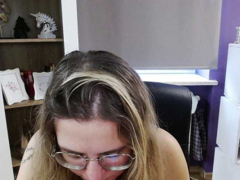 Soft-Zoey webcam model stream image