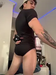 strongboy_ webcam model stream image