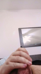 Alphalyra80 webcam model stream image