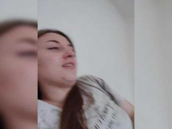 DYAVOLICA webcam model stream image