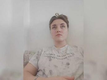 DYAVOLICA webcam model stream image