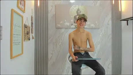 HEART_OF_MILAMBER webcam model stream image