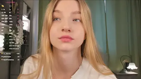 DreamyGleam webcam stripchat model stream image