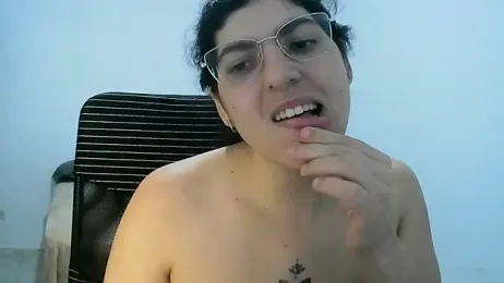 vamari2025 webcam model stream image