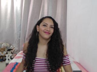 Karlie webcam model stream image