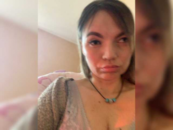 Ella-Pearlie webcam model stream image