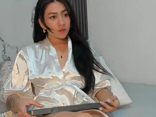 Elissa White webcam model stream image