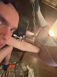 YoungTopGuy webcam model stream image
