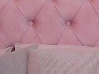 Bre Lauder webcam model stream image