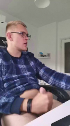 Aleex325 webcam model stream image