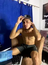 Kriss_Edwards webcam model stream image