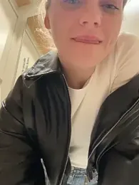 ValenciaShock webcam model stream image