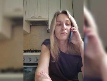 kykyshe4ka webcam bongacams model stream image
