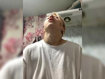 -___--_--------- webcam model stream image