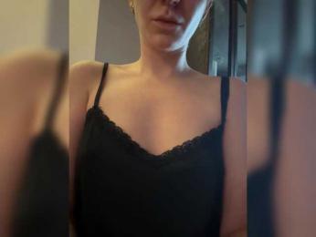 Alice9076510 webcam model stream image