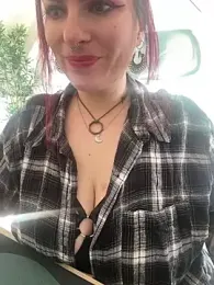 LunaMoongirl webcam model stream image