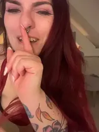 LunaMoongirl webcam model stream image