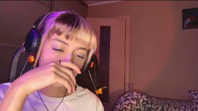 MandaFiore webcam cam4 model stream image