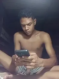 daniel_traviexxxo webcam stripchat model stream image