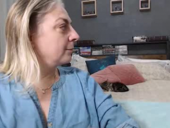 milfyanddaddy webcam chaturbate model stream image