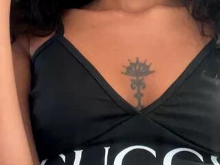 Selen Rouse webcam model stream image