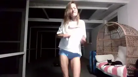 LaylaRainVIP webcam model stream image