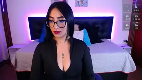 SeleneMore webcam stripchat model stream image